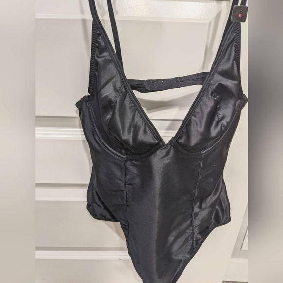 LaSenza Silk Bodysuit - Picture 1 of 3